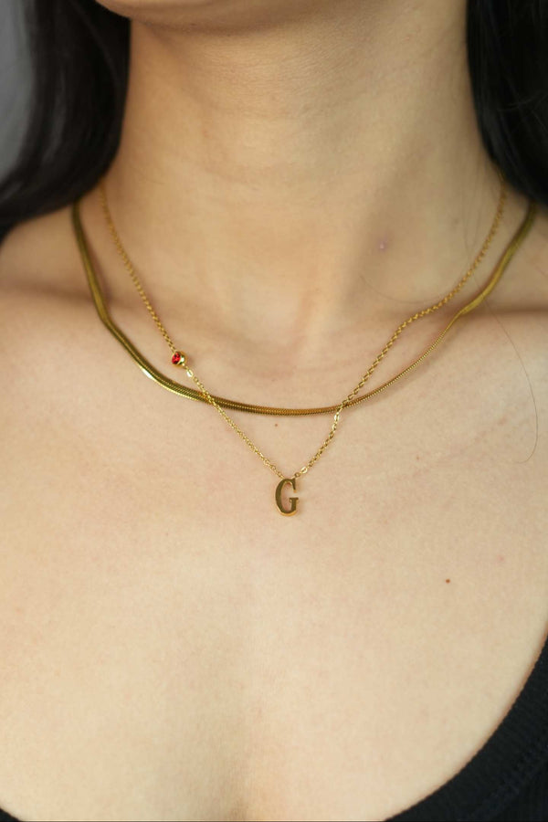 G INITIAL NECKPIECE