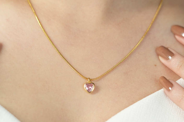 BLUSH HEART NECKPIECE